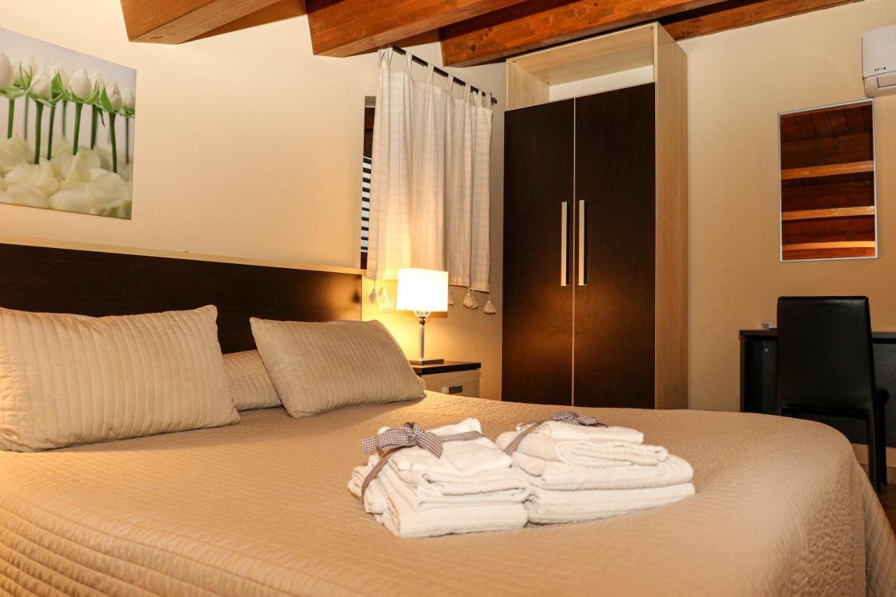 B&B Il Girasole Capo dʼOrlando Exterior foto