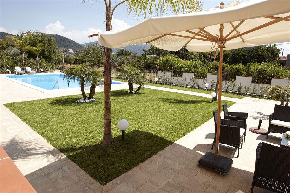 B&B Il Girasole Capo dʼOrlando Exterior foto